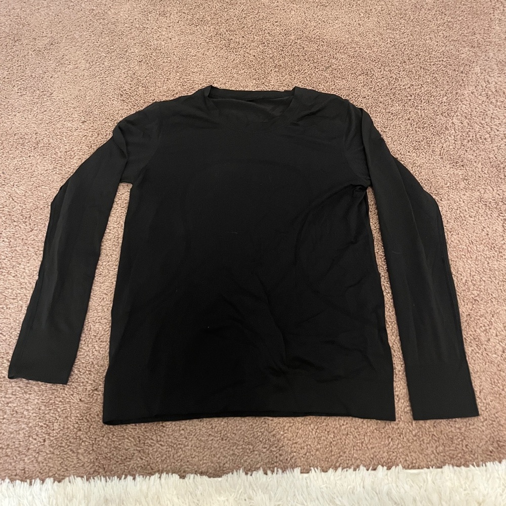 Lululemon black, long sleeve swiftly tech